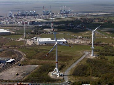 Testfeld für 5 MW Pilotanlagen der Multibrid GmbH und REpower Systems AG im Norden Bremerhavens